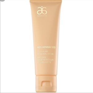 MAKE ME AN OFFER Arbonne RE9 Cellular Renewal Mask